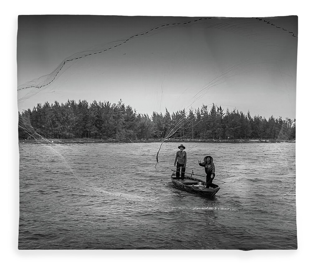 Ancient Fleece Blanket featuring the photograph Fishermen Casting Net by Arj Munoz