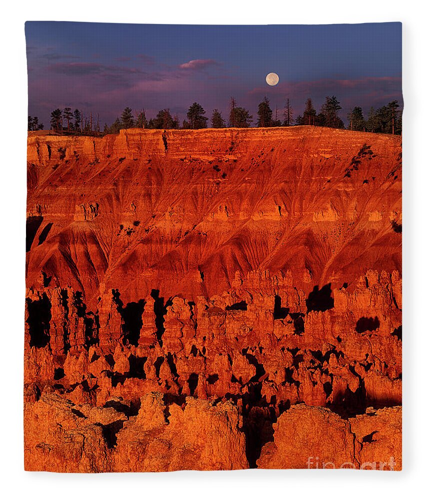 Dave Welling Fleece Blanket featuring the photograph Full Moon Silent City Bryce Canyon National Park Utah by Dave Welling