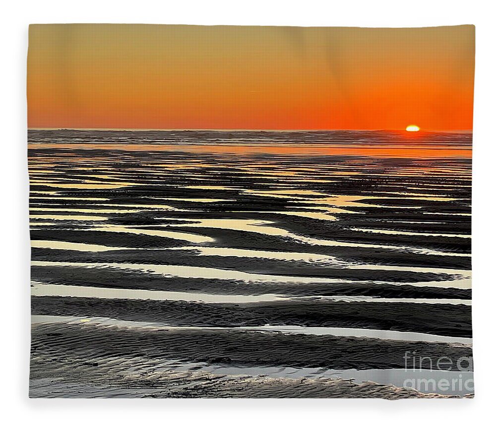 Sunset Fleece Blanket featuring the photograph Glorious Fleeting Moments Of Wonder by Tanya Filichkin