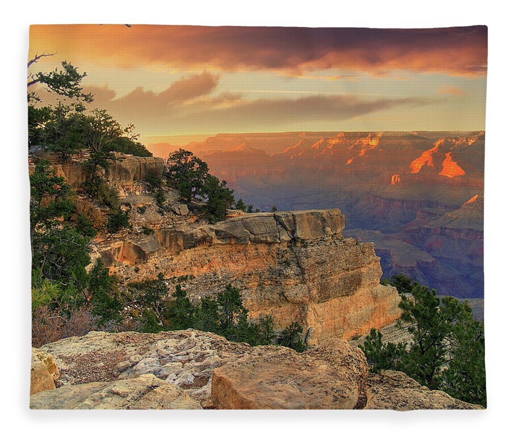  Fleece Blanket featuring the photograph Grand Canyon Golden Sunset by Robert Harris