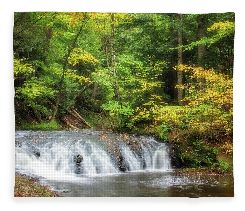Greenstone Falls Fleece Blanket featuring the photograph Greenstone Waterfall by Robert Carter