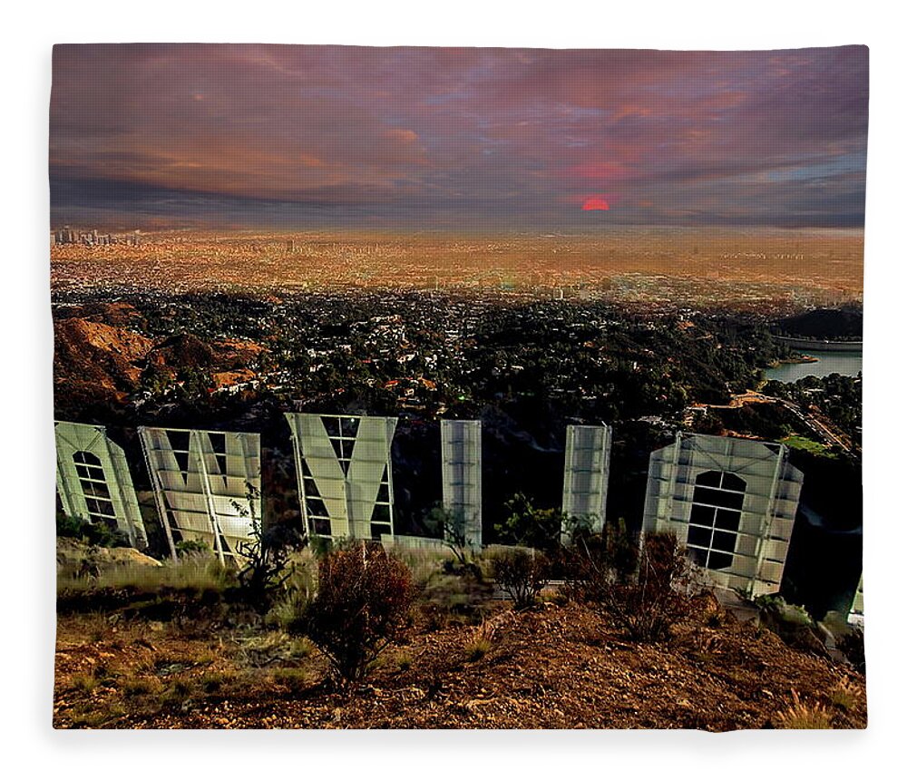 Hollywood Fleece Blanket featuring the photograph Hollywood Sign at Dusk by Russ Harris