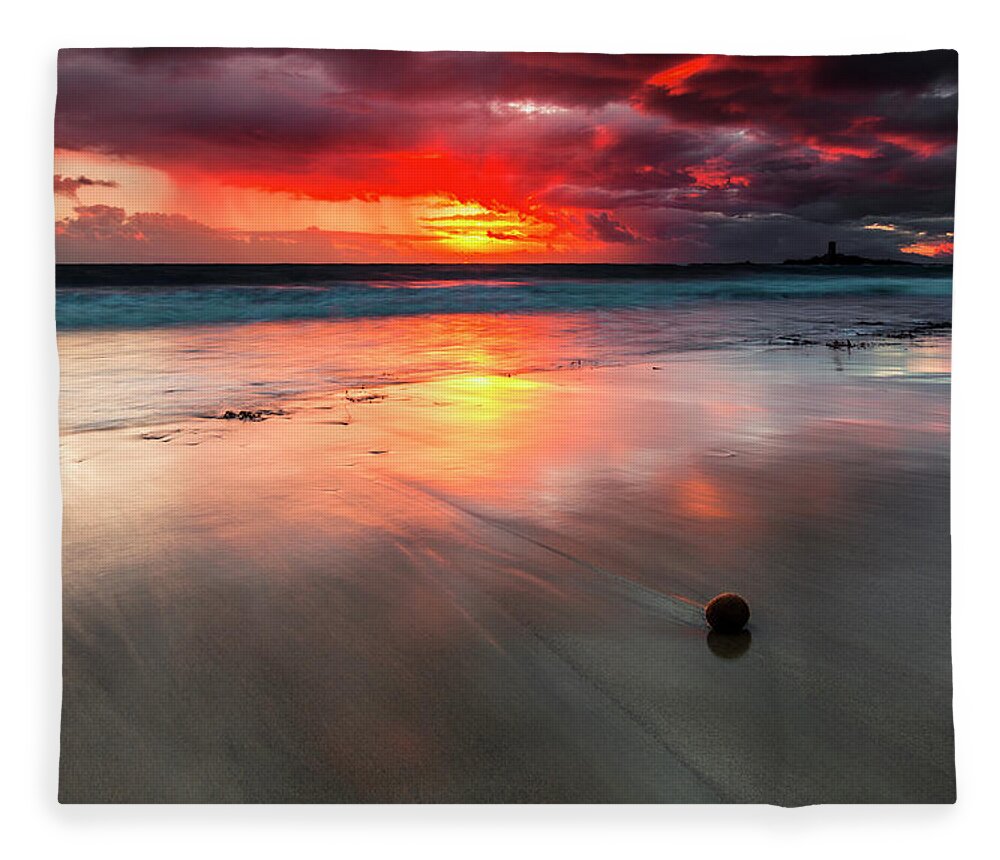 Greece Fleece Blanket featuring the photograph Hypnosis by Evgeni Dinev