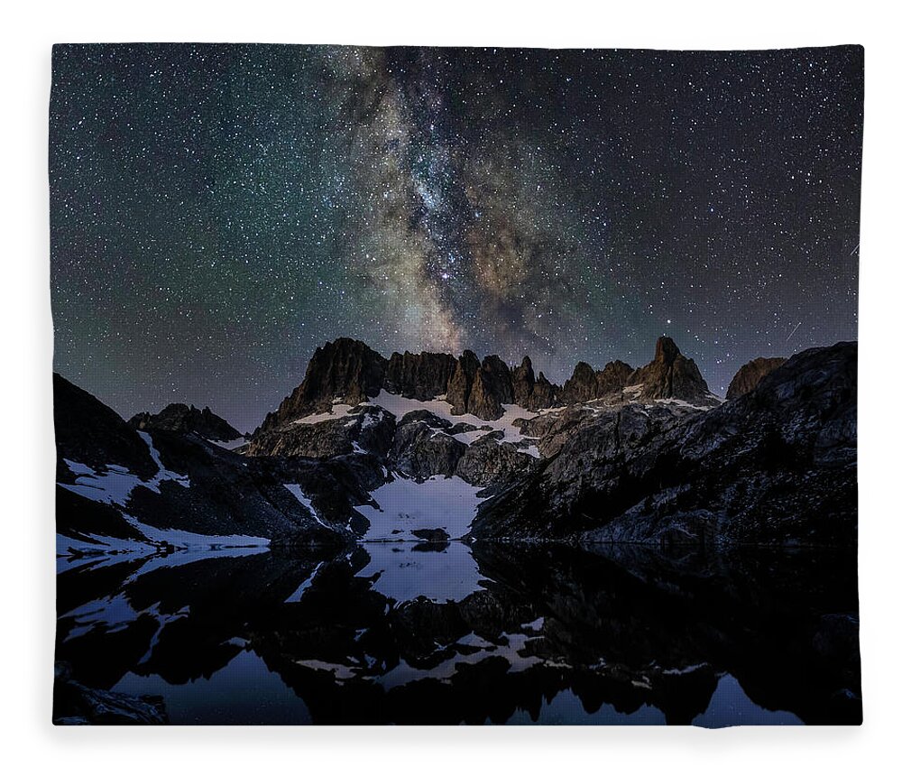 Landscape Fleece Blanket featuring the photograph Iceberg Lake Night Sky by Romeo Victor