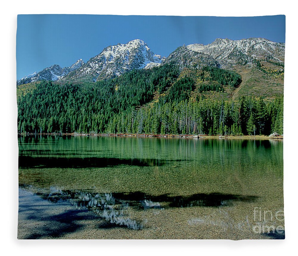 Dave Welling Fleece Blanket featuring the photograph Leigh Lake Grand Tetons National Park Wyoming by Dave Welling
