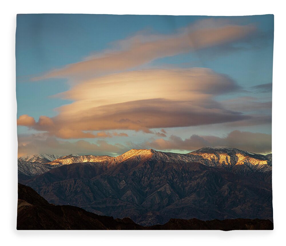 Nature Fleece Blanket featuring the photograph Linticular Over the Panamints by Mike Lee