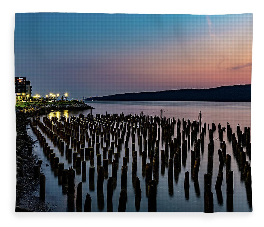 George Washington Bridge Fleece Blanket featuring the photograph Low Tide on the Hudson by Kevin Suttlehan