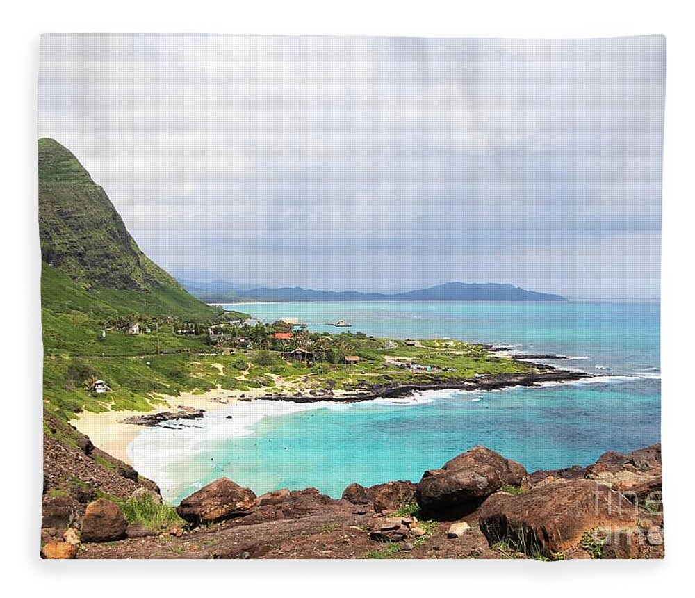 Usa Fleece Blanket featuring the photograph Makapuu Bay Lookout, Hawaii by On da Raks