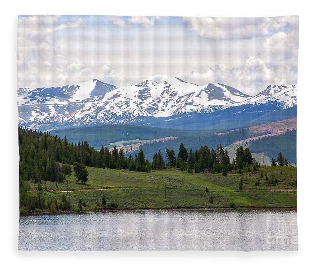 Colorado Fleece Blanket featuring the digital art Mountain Range Above Lake Dillon by Kirt Tisdale