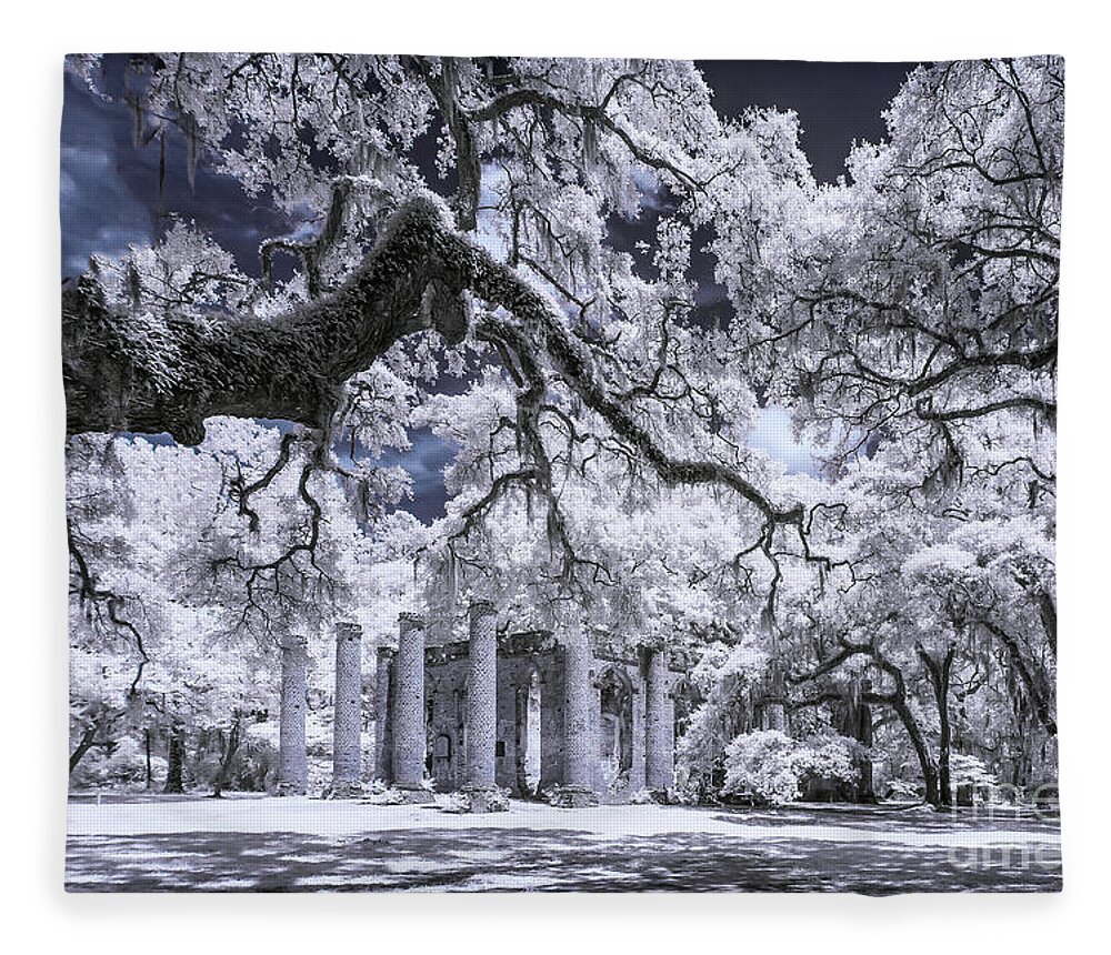 Beaufort Fleece Blanket featuring the photograph Old Sheldon Church in Infrared by Charles Hite