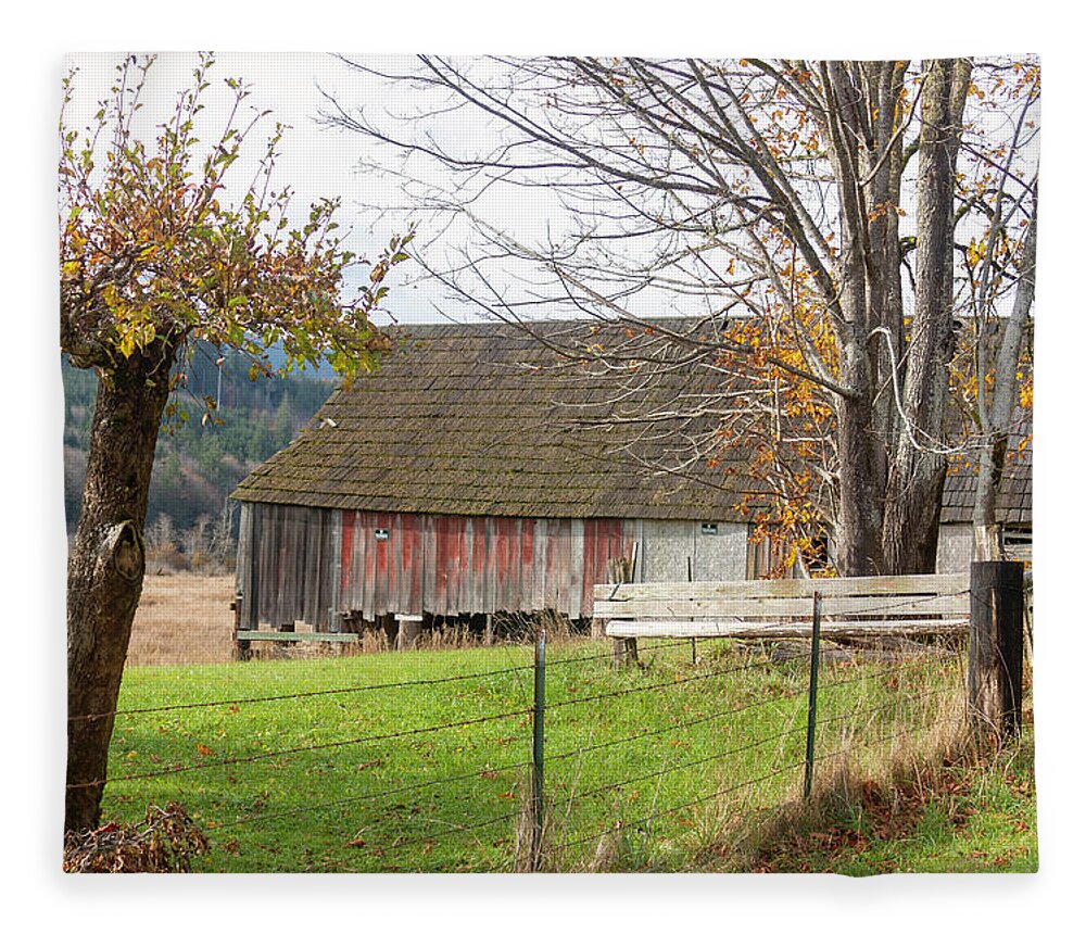 Olympic Peninsula Fleece Blanket featuring the photograph Olympic Peninsula Barn by Cathy Anderson