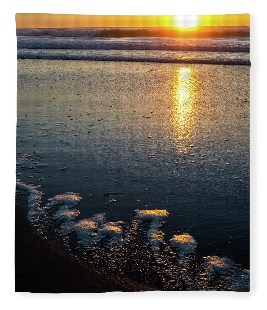 Pacific Hwy 101 Fleece Blanket featuring the photograph Oregon Coast by Susie Loechler