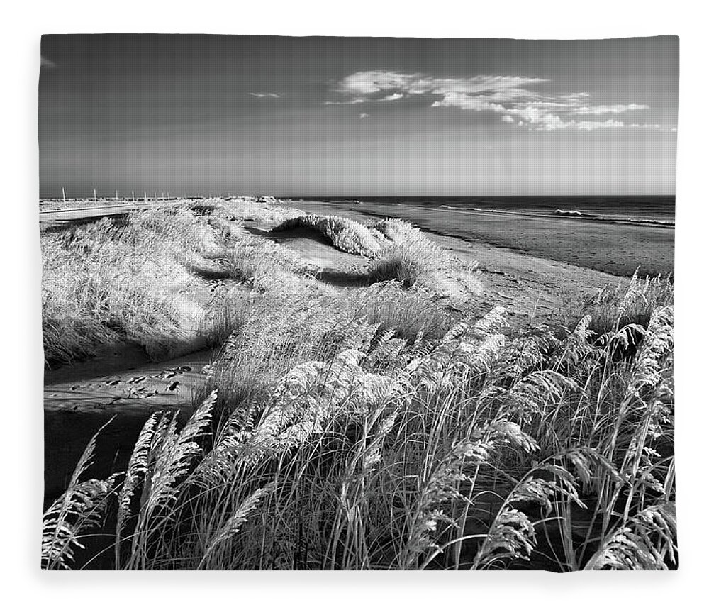 Beach Fleece Blanket featuring the photograph Outer Banks Beach View bw by Dan Carmichael
