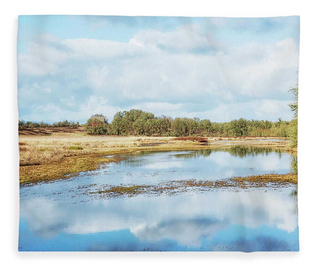 Wetlands Fleece Blanket featuring the photograph Pastoral Beauty of William L Finley NWR by Belinda Greb