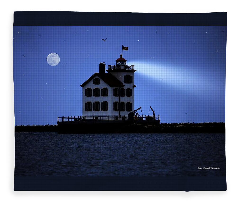 Lighthouse Fleece Blanket featuring the photograph Safe Harbor by Mary Walchuck