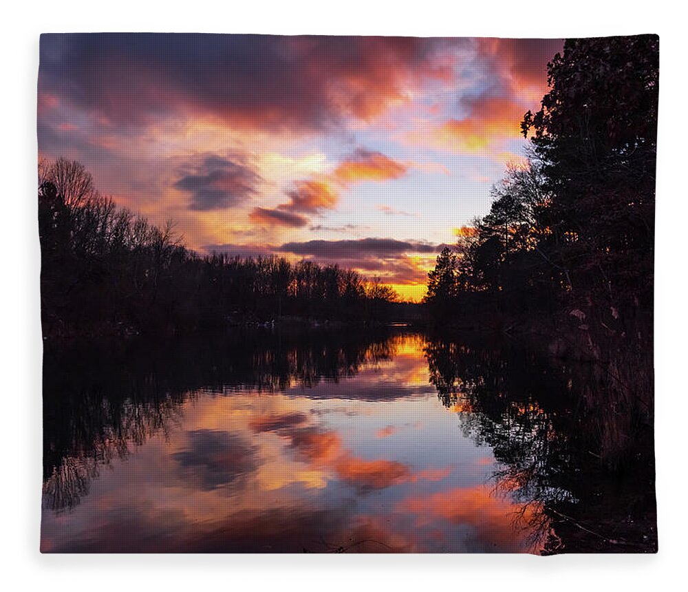 Sunset Fleece Blanket featuring the photograph Sahara Lake Sunset by Grant Twiss