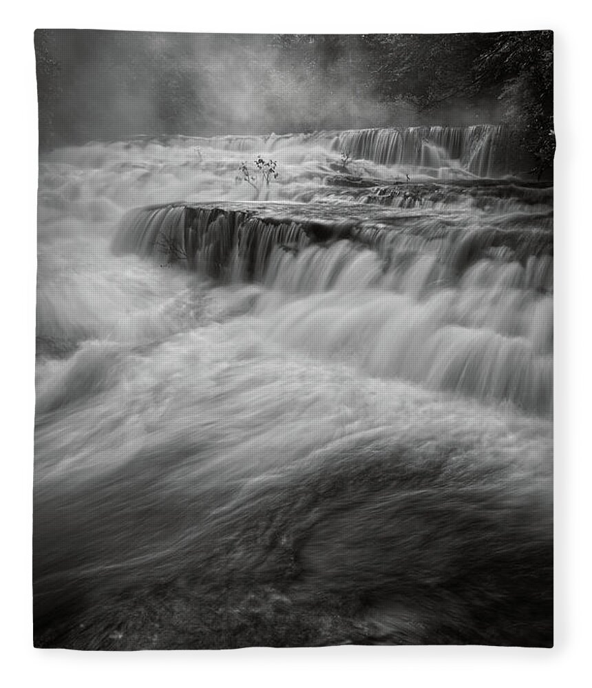 Savage Gulf Fleece Blanket featuring the photograph Savage Falls 24 by Phil Perkins
