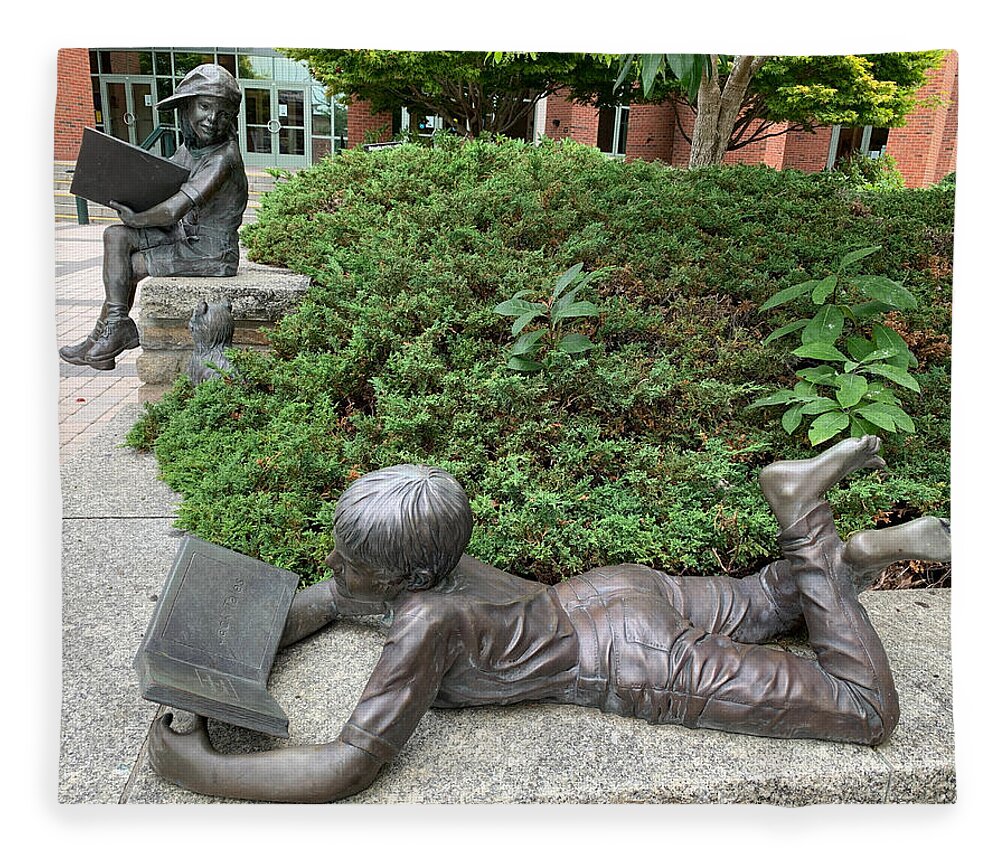 Sculpture Fleece Blanket featuring the photograph Sculpture at App State by Lee Darnell