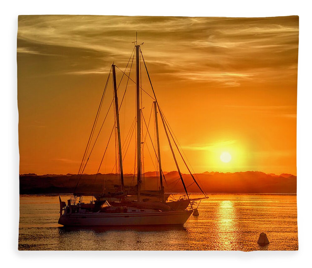 Sunset Fleece Blanket featuring the photograph Seaside Sunset View by Barbara Snyder