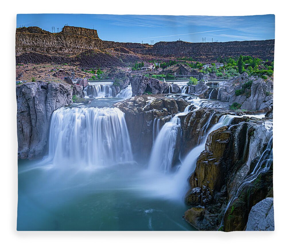 Outdoors Fleece Blanket featuring the photograph Shoshone Falls by Erin K Images