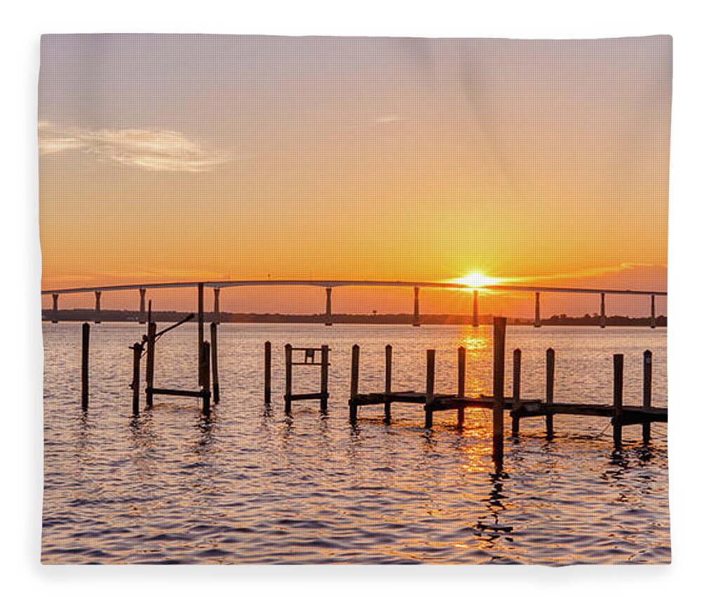 Maryland Fleece Blanket featuring the photograph Solomons Island Sunset by Donna Twiford