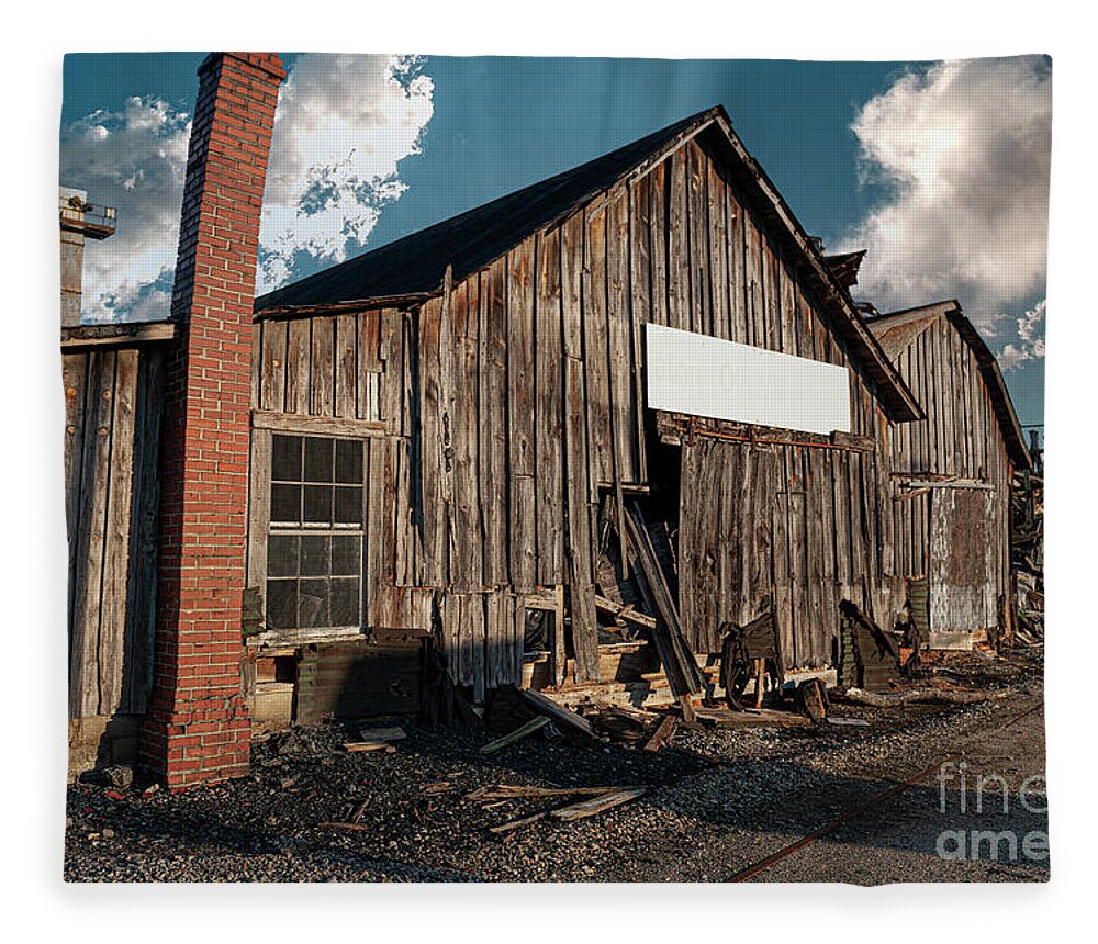 Barn Fleece Blanket featuring the photograph Southern Time Passing by Dale Powell
