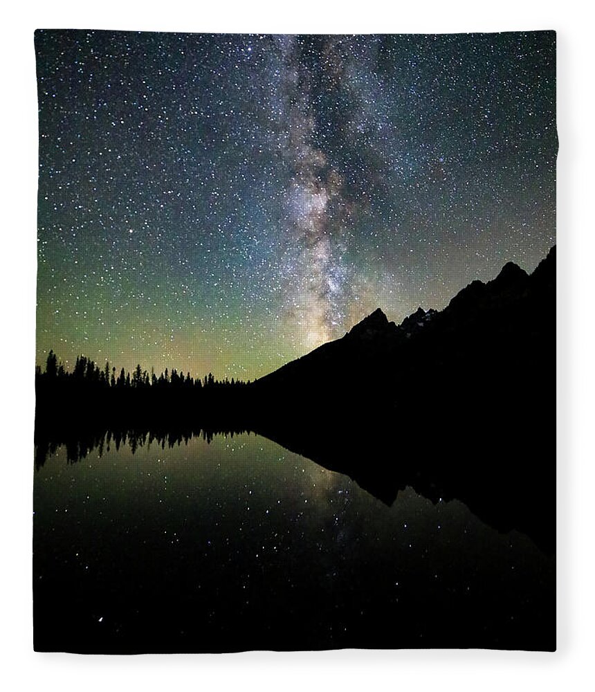 String Lake Milky Way Fleece Blanket featuring the photograph String Lake Milky Way by Dan Sproul