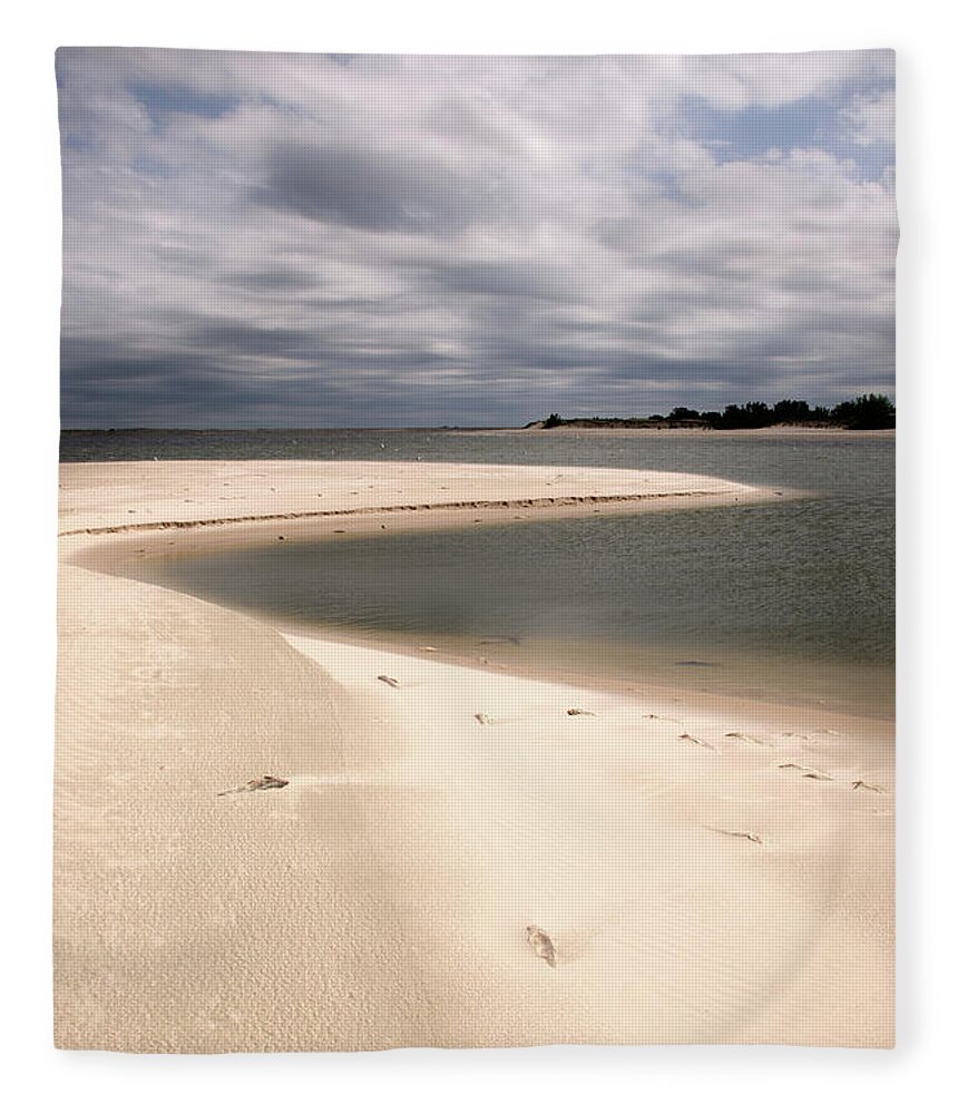 Calamus Fleece Blanket featuring the photograph Summer Day at Calamus by Jeff White