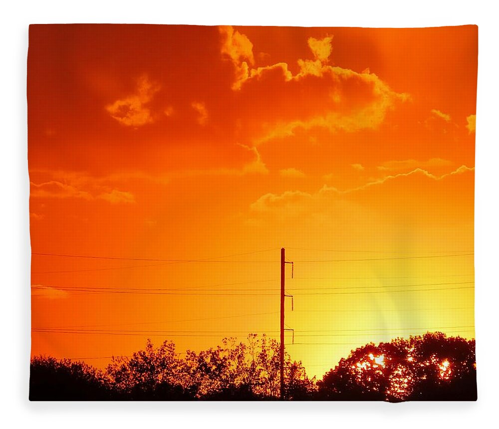 Sundown Fleece Blanket featuring the photograph Sundown Across the Delaware River by Linda Stern