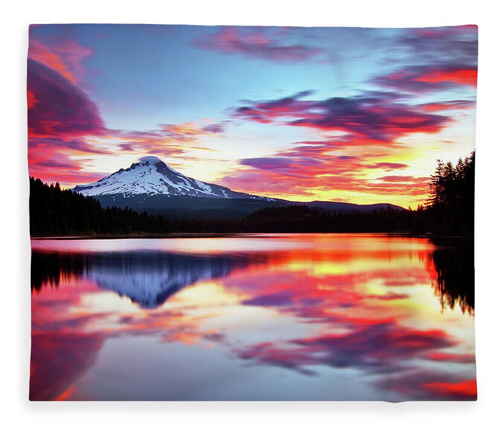 Mount Hood Fleece Blanket featuring the photograph Sunrise on the Lake by Darren White