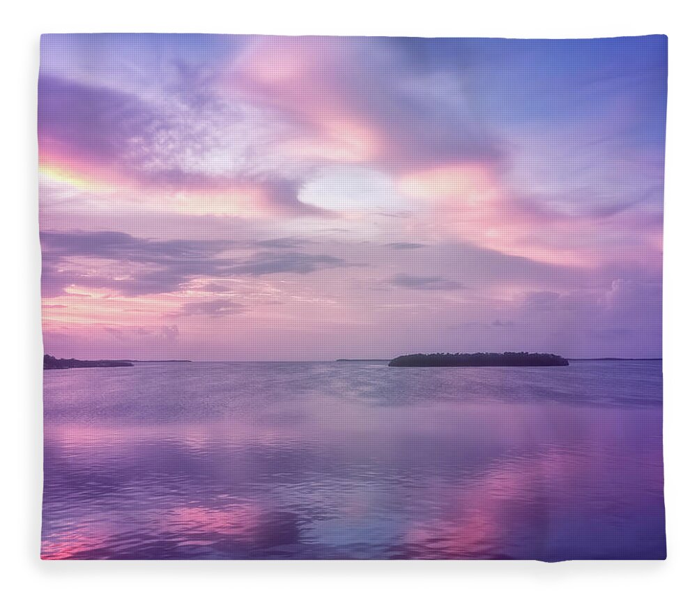 Florida Bay Sunset Fleece Blanket featuring the photograph Sunset Glow by Louise Lindsay