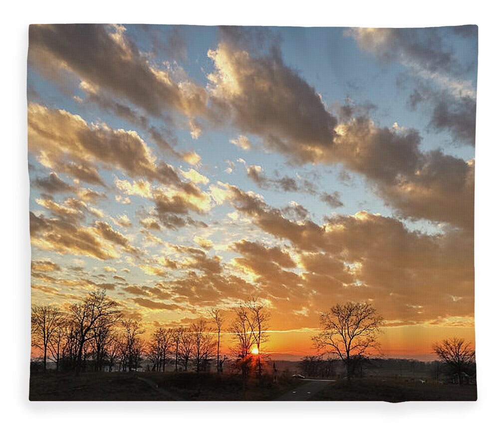 Landscapes Fleece Blanket featuring the photograph Sunset in Gettysburg by Amelia Pearn