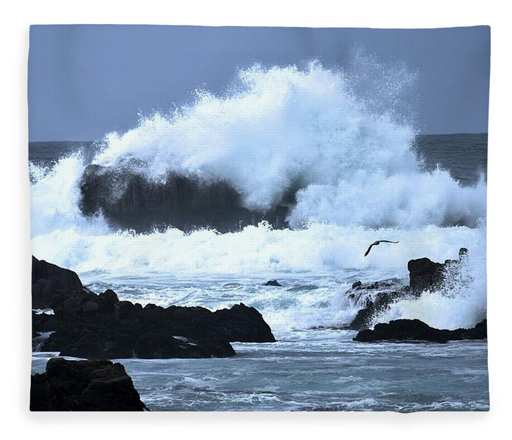 Ocean Fleece Blanket featuring the photograph The Raging Strom and Brave Birds by Gerald Carpenter