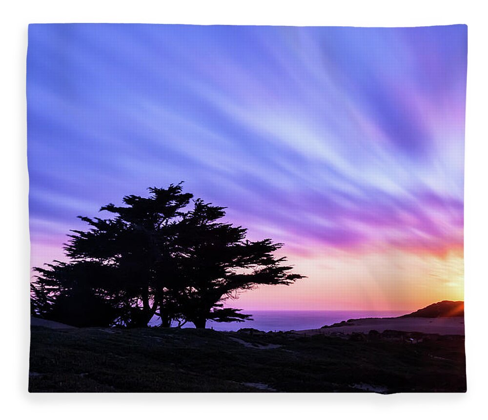 Landscape Fleece Blanket featuring the photograph The Unexpected by Jonathan Nguyen