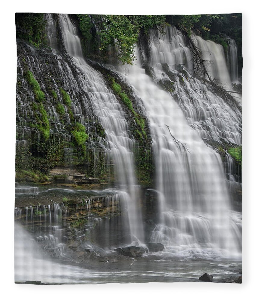 Twin Falls Fleece Blanket featuring the photograph Twin Falls 24 by Phil Perkins