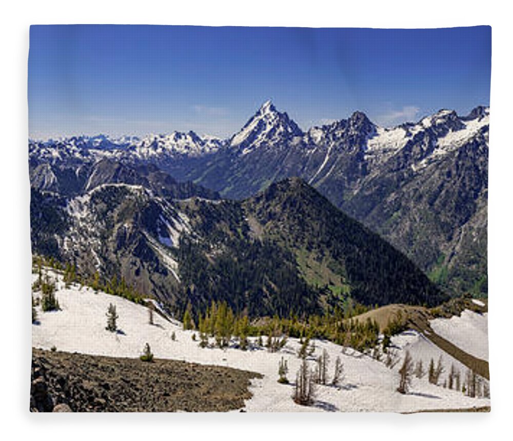 Panorama Fleece Blanket featuring the photograph Wenatchee Mountains 2 by Pelo Blanco Photo
