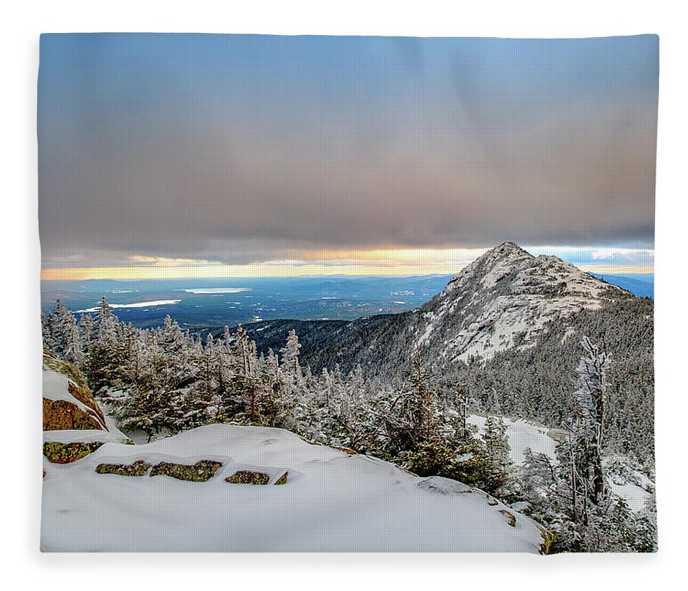 52 With A View Fleece Blanket featuring the photograph Winter Sky Over Mount Chocorua by Jeff Sinon