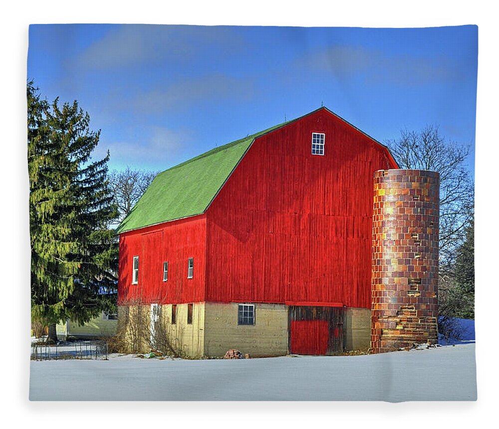 Barn Fleece Blanket featuring the photograph Winter's Barn by Rodney Campbell