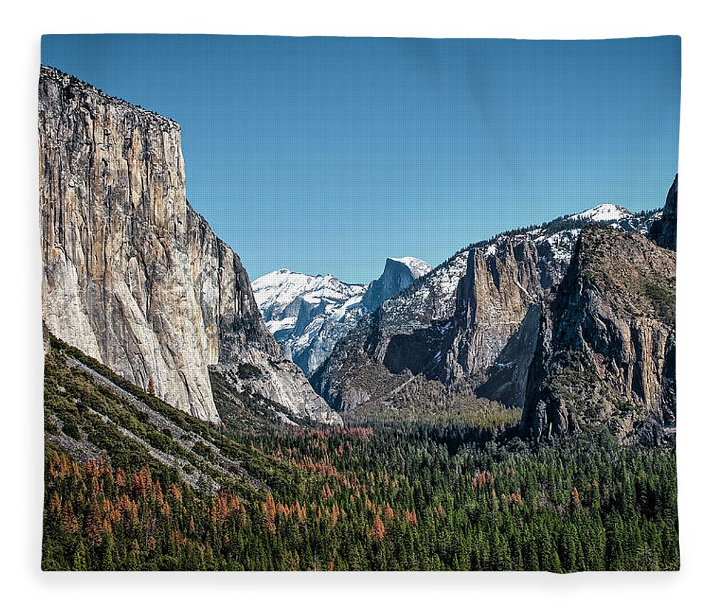 Yosemite Fleece Blanket featuring the photograph Yosemite Tunnel View by Gary Geddes