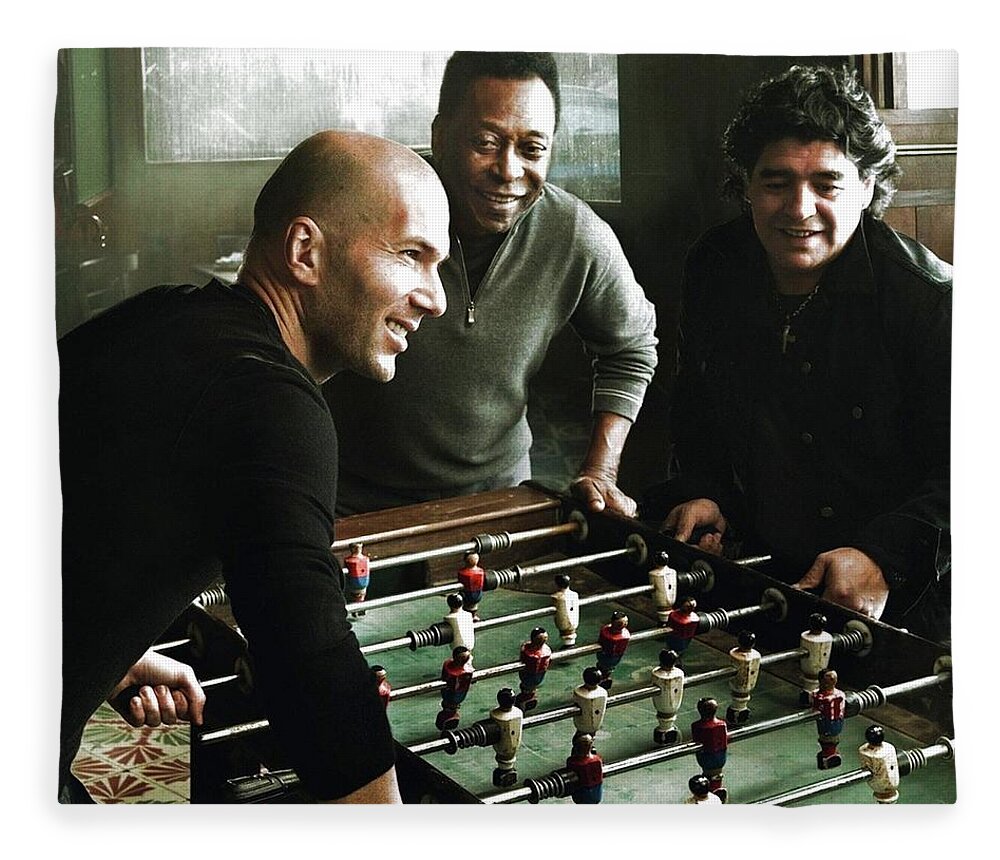 O347) Maradona Pele Zidane * Magazine Clippings 3 Pages * 2010