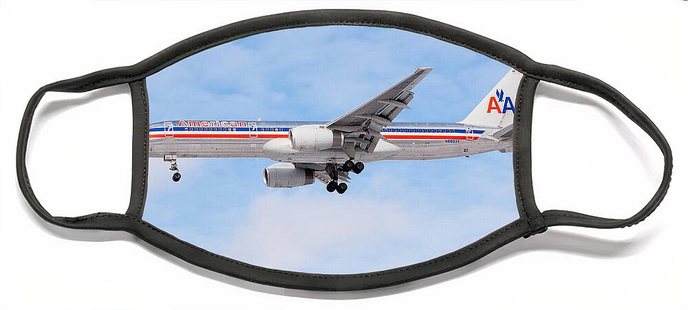 757 Face Mask featuring the photograph Amercian Airlines Boeing 757 Airplane Landing #2 by Paul Velgos