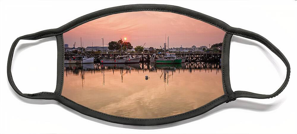 Early Morning Face Mask featuring the photograph Hazy Sunrise Over The Commercial Pier Portsmouth NH #2 by Jeff Sinon