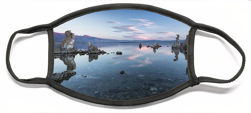 Horizontal Face Mask featuring the photograph A Center Point by Jon Glaser