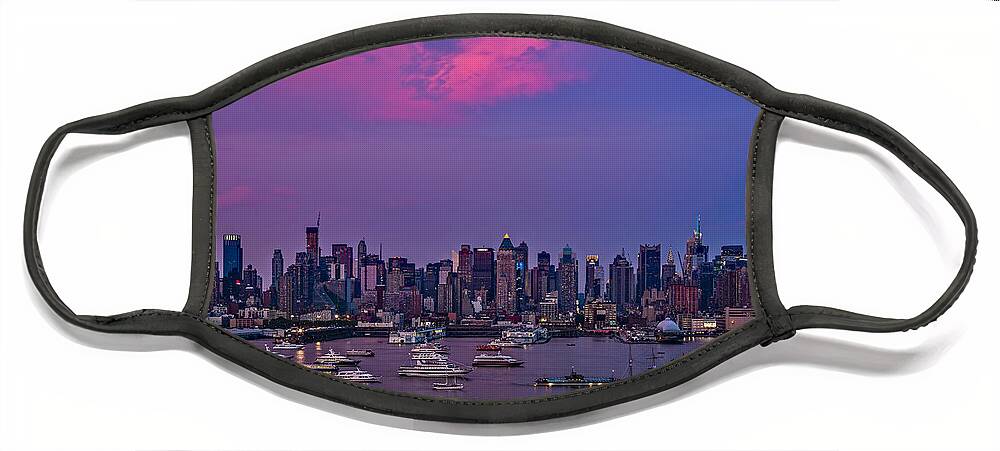 Manhattan Face Mask featuring the photograph A Spectacular New York City evening by Susan Candelario