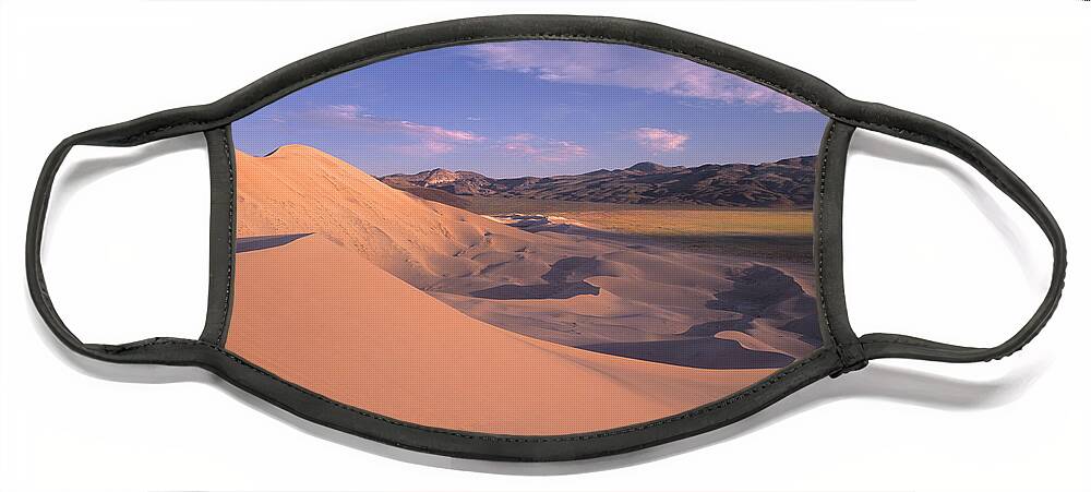 00175773 Face Mask featuring the photograph Eureka Dunes in Death Valley by Tim Fitzharris