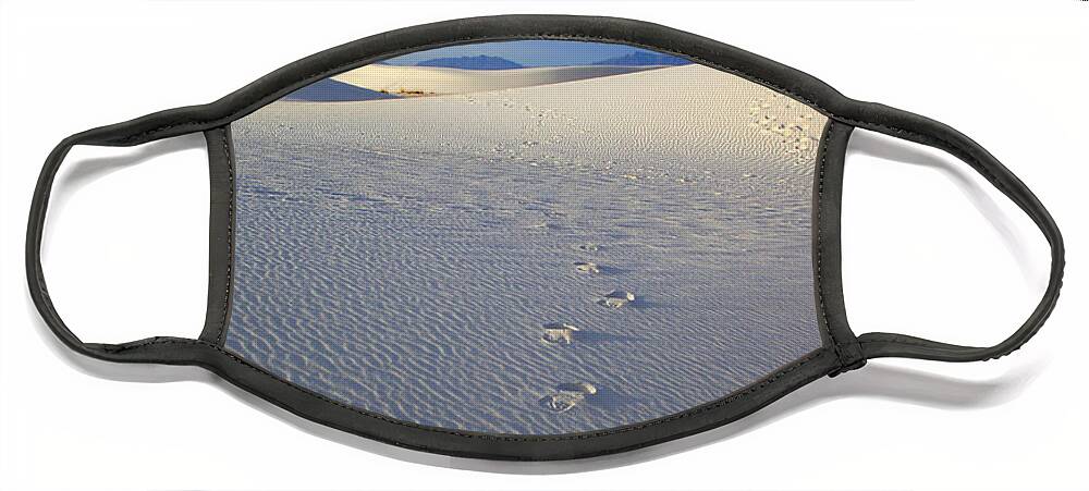 White Sands Face Mask featuring the photograph Footprints by Michael Dawson