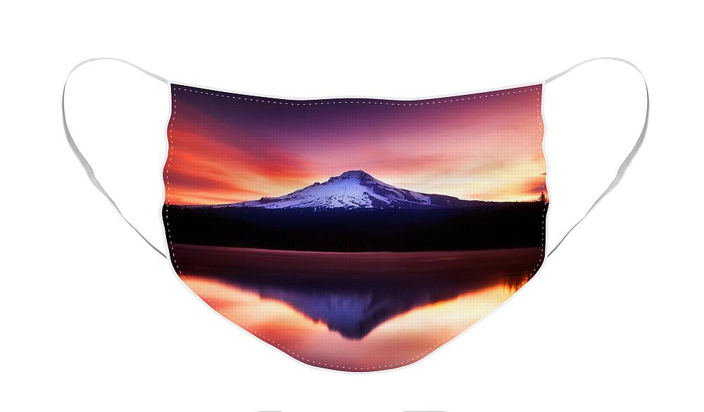 Trillium Lake Face Mask featuring the photograph Peaceful Morning on the Lake by Darren White