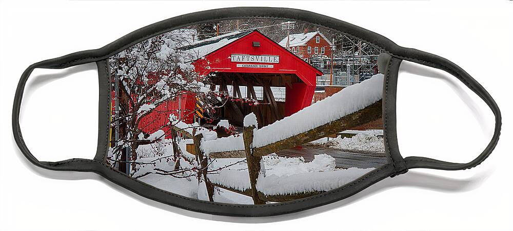 New England Covered Bridge Face Mask featuring the photograph Taftsville Covered Bridge by Jeff Folger