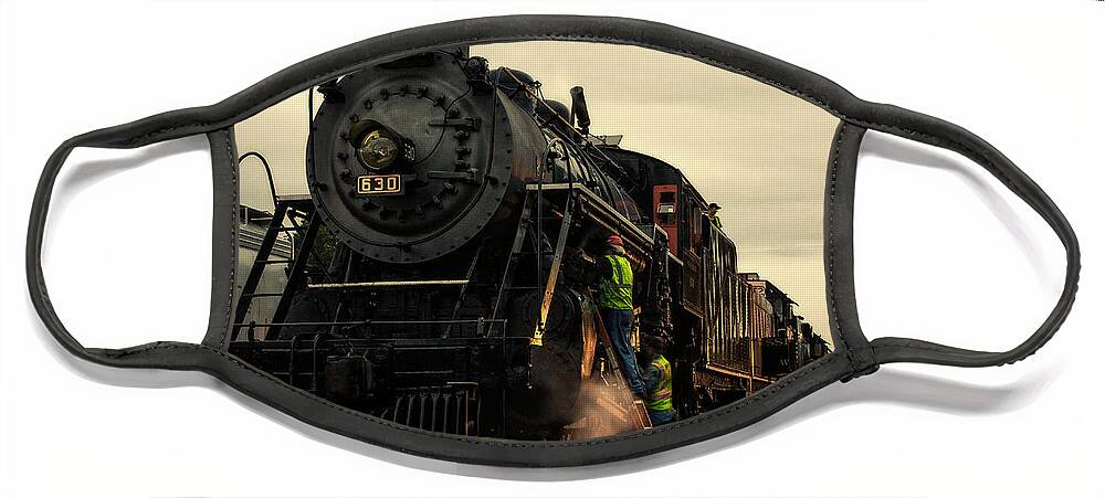 Bristol Face Mask featuring the photograph Tending to the Southern 630 by Greg Booher