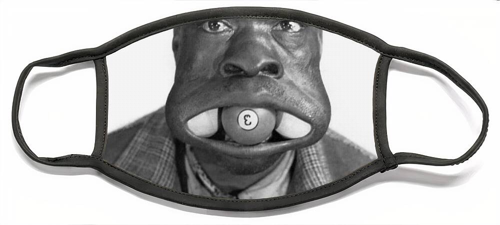 1945 Face Mask featuring the photograph Three Ball Charlie by Underwood Archives